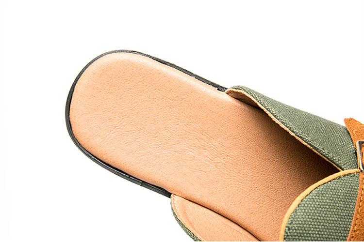 Men Modern Mules With Buckles In a Two-Colour Look