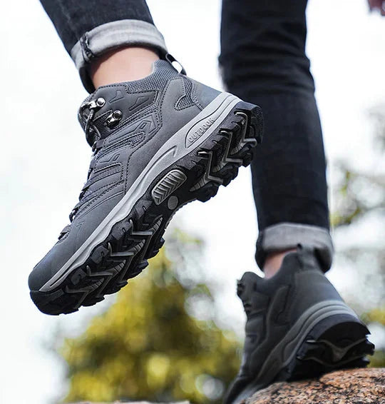 Lightweight Orthopaedic Outdoor & Hiking Boots With Cushioning Sole