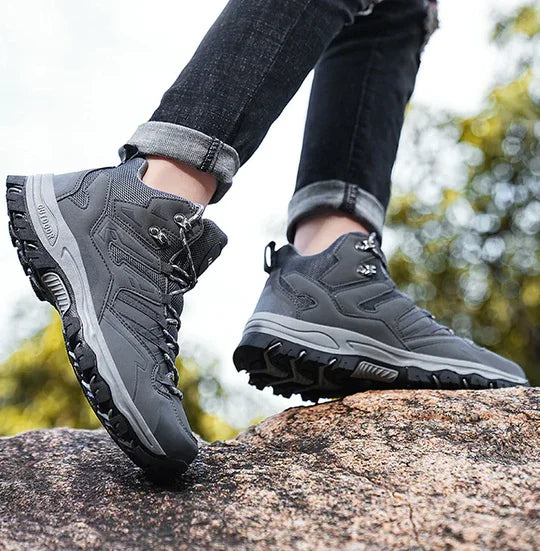 Lightweight Orthopaedic Outdoor & Hiking Boots With Cushioning Sole