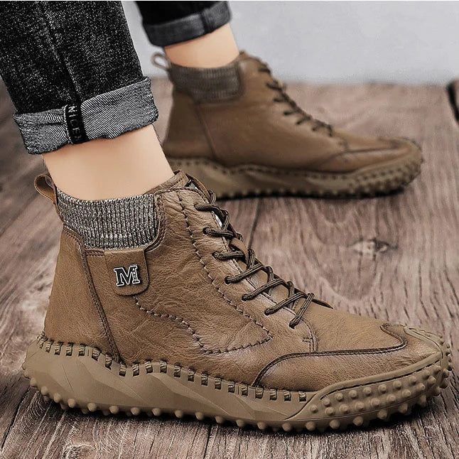 Men Ankle Boots Winter Warm Snow Boots Thick Plush Men Handmade Leather Boots Outdoor Waterproof Work Boots