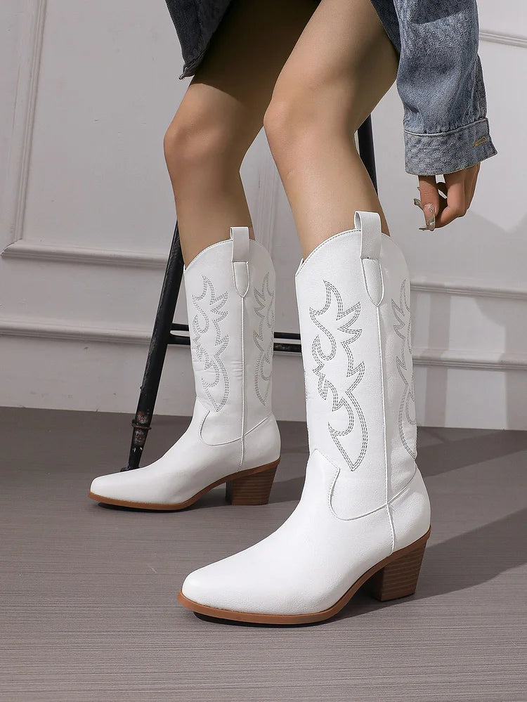 Cowboy Heel Boots with Leaf Embroidery