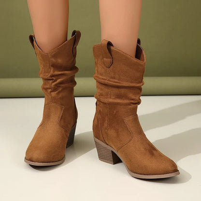 Owboy-Style Ankle Boots With a Pleated Heel