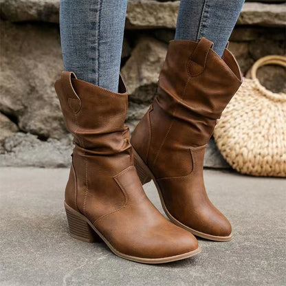 Owboy-Style Ankle Boots With a Pleated Heel