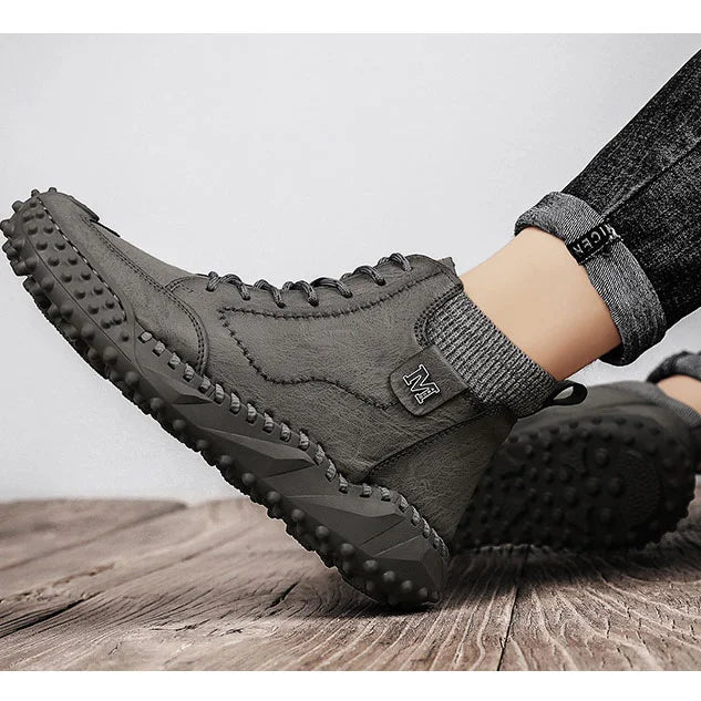 Men Ankle Boots Winter Warm Snow Boots Thick Plush Men Handmade Leather Boots Outdoor Waterproof Work Boots