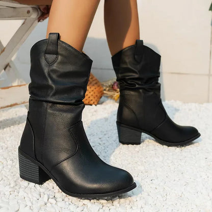 Owboy-Style Ankle Boots With a Pleated Heel