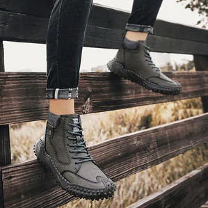 Men Ankle Boots Winter Warm Snow Boots Thick Plush Men Handmade Leather Boots Outdoor Waterproof Work Boots