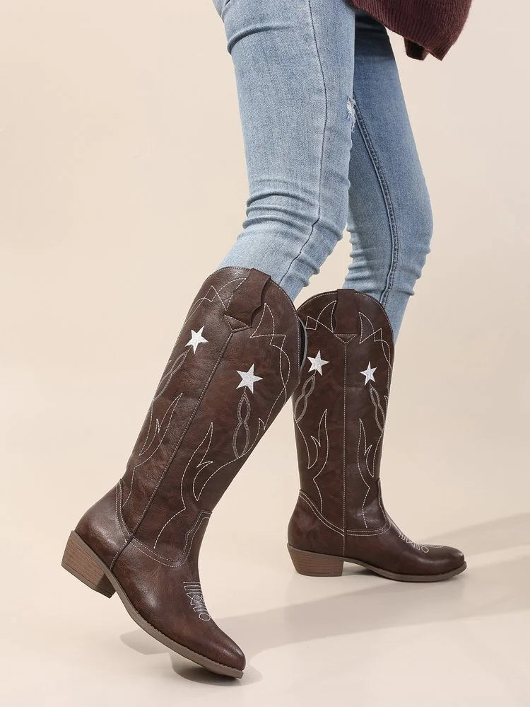 Cowboy Boots With Star Embroidery